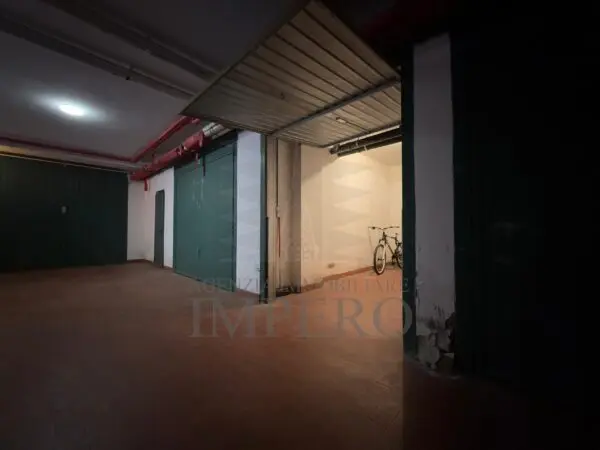 Garage via Passeggiata Trento E Trieste 43, Ventimiglia