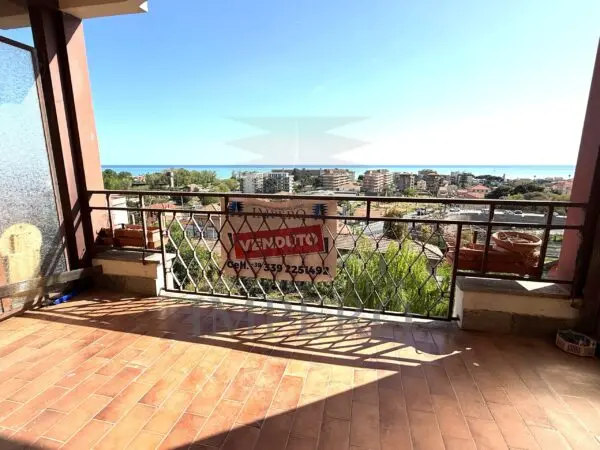 Bilocale via Collasgarba 17, Ventimiglia