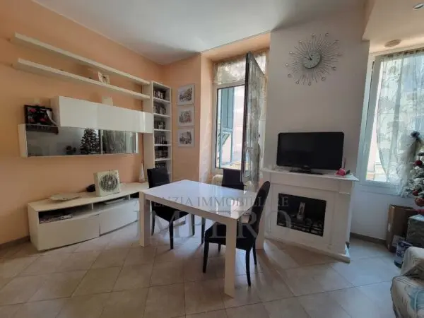 Trilocale via Metella 1, Ventimiglia