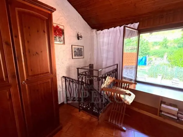 Porzione Di Casa via Vicolo Carrugetto 16, Pigna
