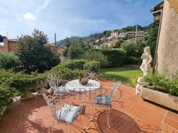 Villa via Gallardi 63, Ventimiglia