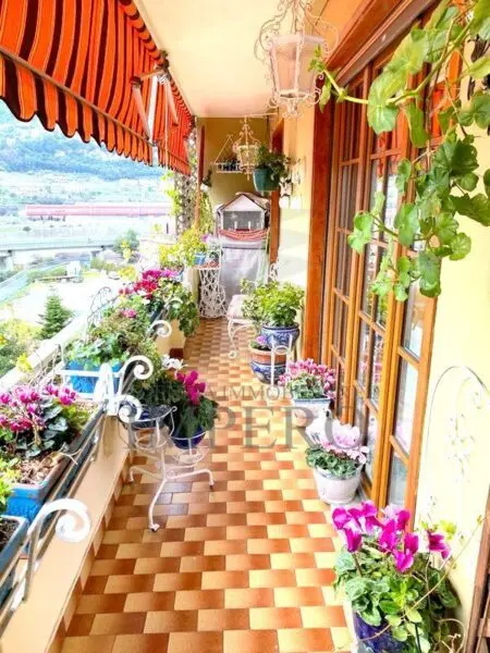 Quadrilocale via Eugenio Montale, Ventimiglia