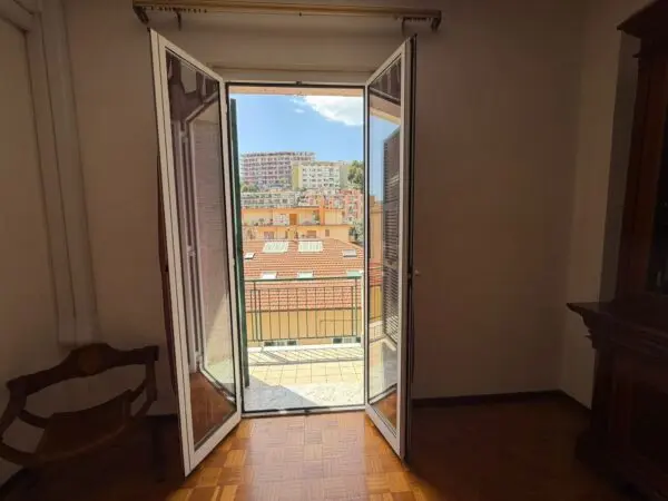 Quadrilocale via Martiri Della Libertà 330, Sanremo
