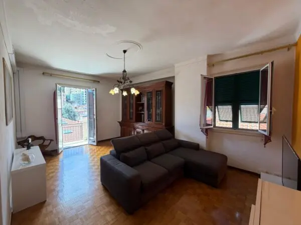 Quadrilocale via Martiri Della Libertà 330, Sanremo