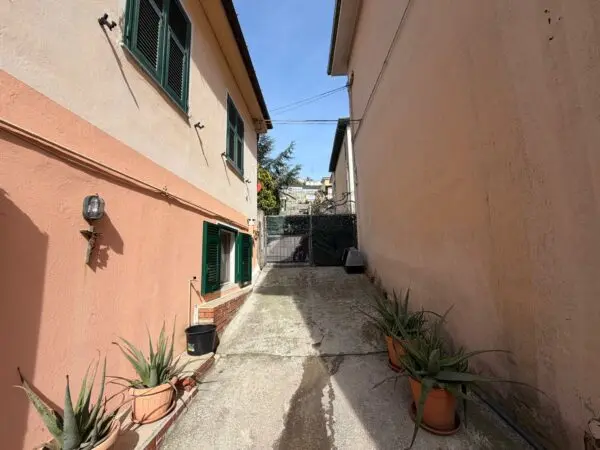 Trilocale via Delle Ginestre 23, Sanremo