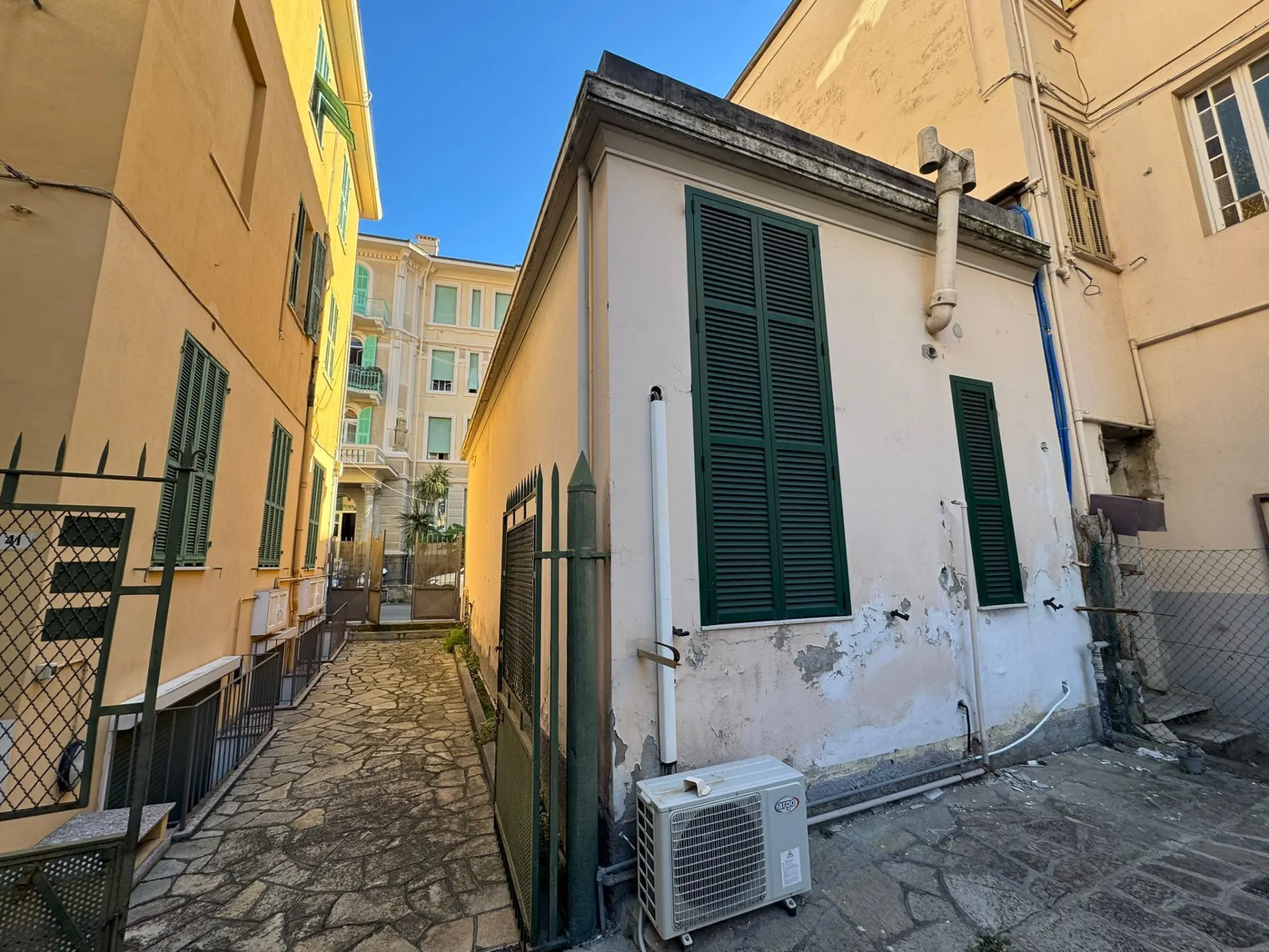 Immagine per Capannone in affitto a Sanremo via Lamarmora 31