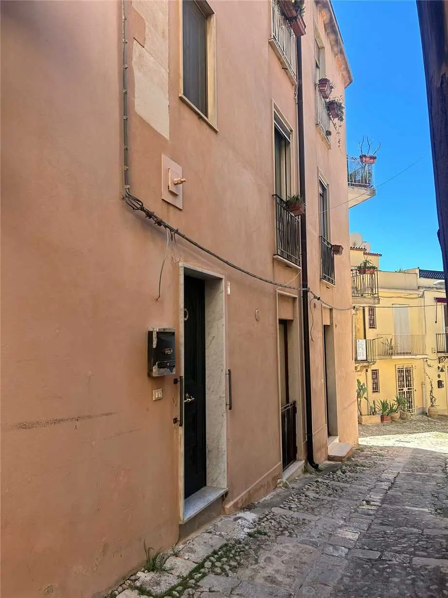 Immagine per Appartamento in vendita a Noto via Vico Carlo Pisacane