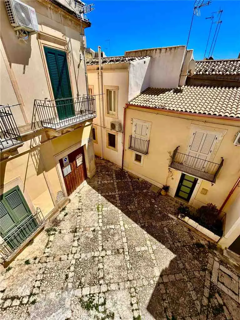 Immagine per Appartamento in vendita a Noto via Vico Carlo Pisacane