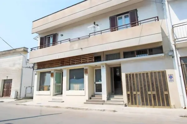Locale Commerciale via Veneto 7, Melendugno