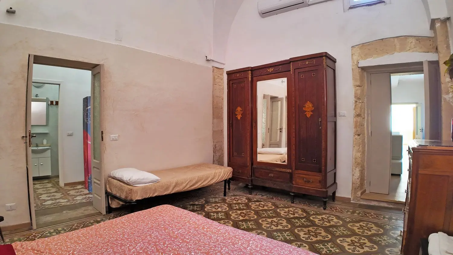 Immagine per Casa indipendente in vendita a Minervino di Lecce Via Giuseppina Scarciglia 36