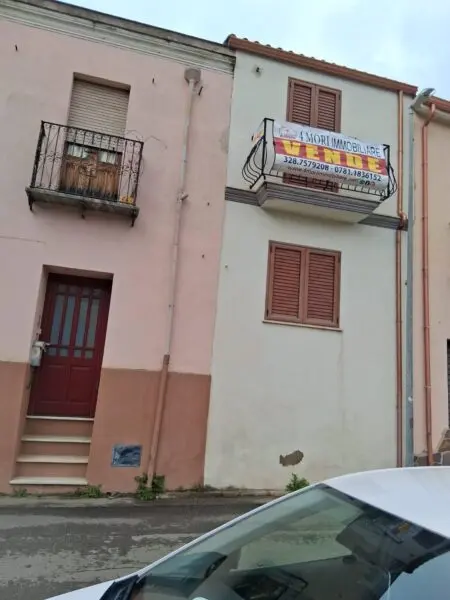 Appartamento via Lussu, Fluminimaggiore