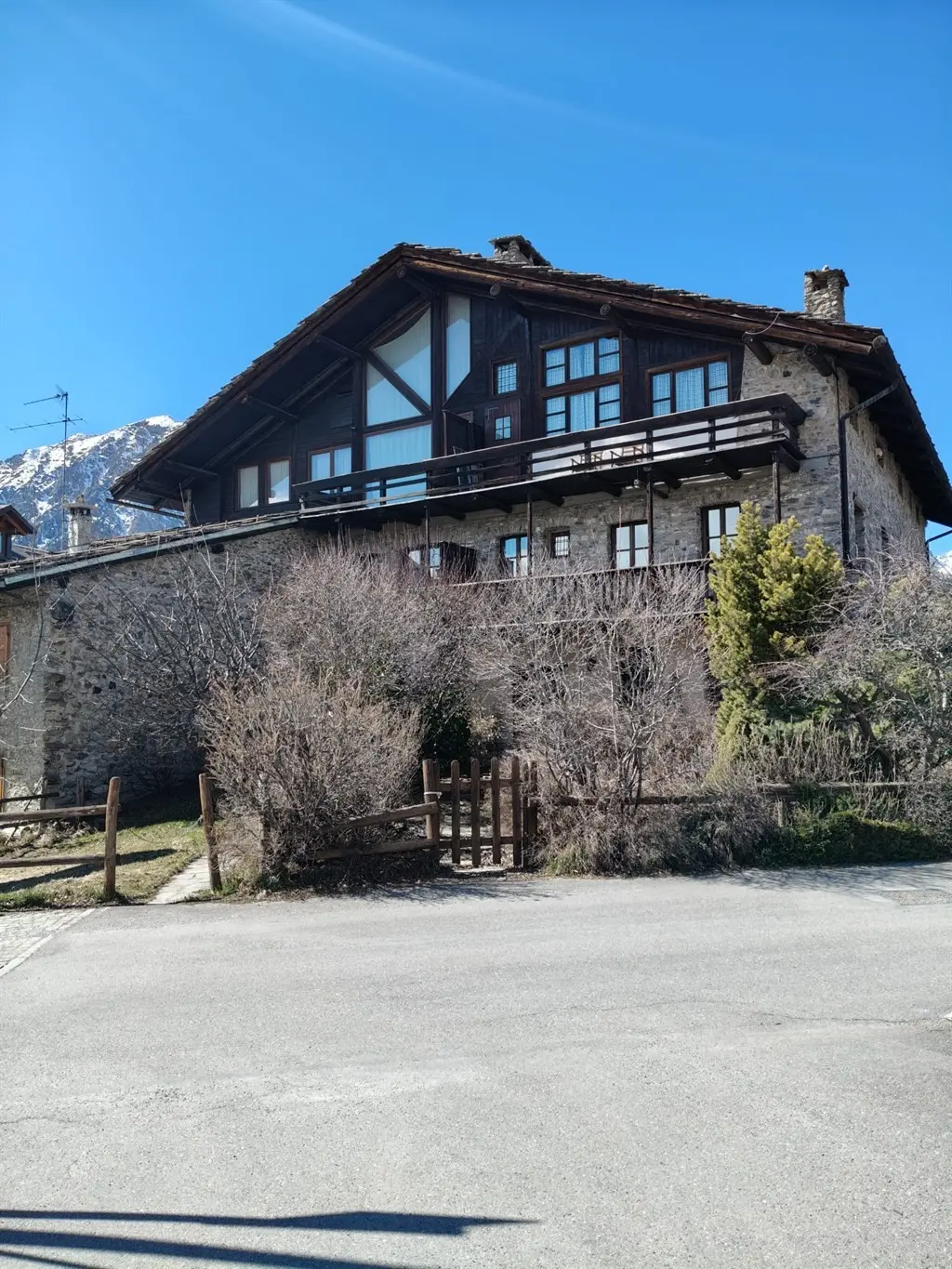 Immagine per Appartamento in vendita a Cesana Torinese strada Sansicario Borgo