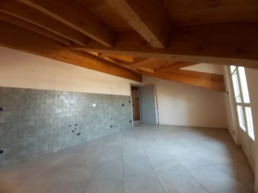 Immagine per Appartamento in affitto a Carignano piazza San Giovanni