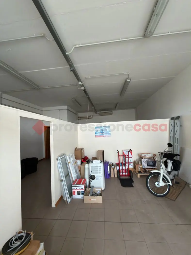 Immagine per Laboratorio in affitto a Arezzo via Don Luigi Sturzo