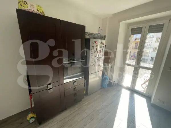 Appartamento via Cirenaica 20, Torino