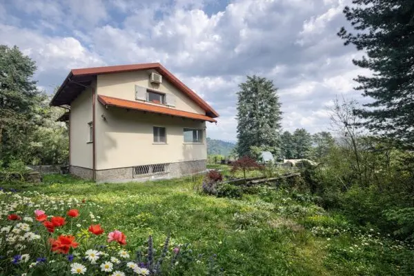 Villa via Borgo Nuovo, Givoletto