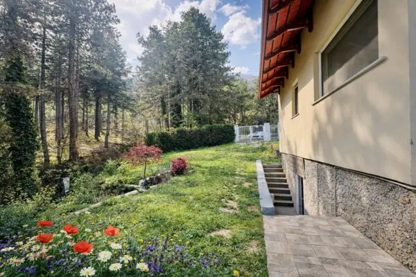 Villa via Borgo Nuovo, Givoletto