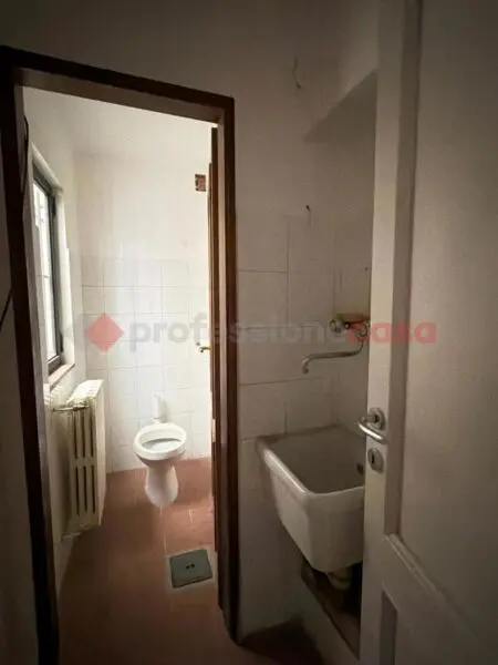 Negozio via Dei Redi 19, Arezzo