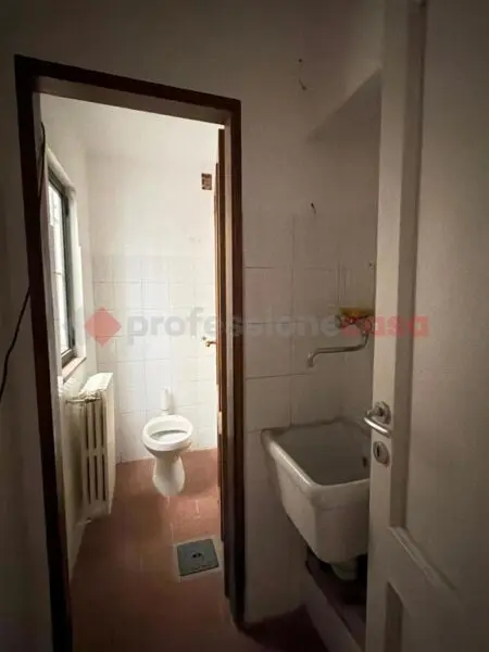 Negozio via Dei Redi 19, Arezzo