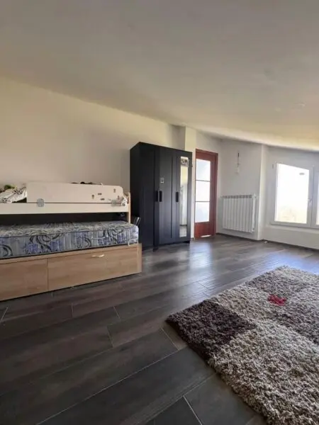 Villa via Varisella, Givoletto