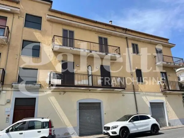 Appartamento via Fiume Lao 40, Scalea
