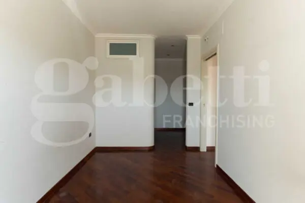 Appartamento via Scommegna, Barletta