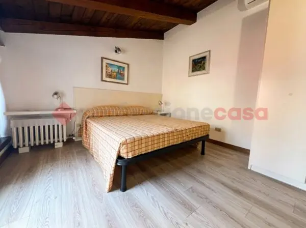 Appartamento via Sottoriva 15, Verona