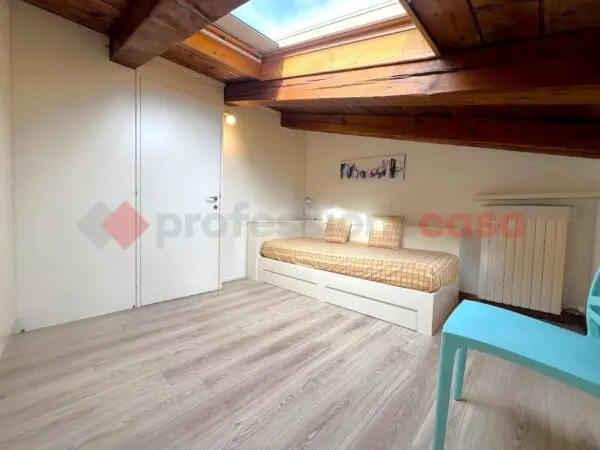 Appartamento via Sottoriva 15, Verona