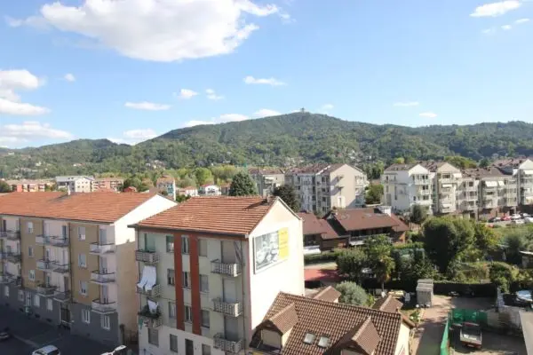 Attico strada San Mauro, Torino