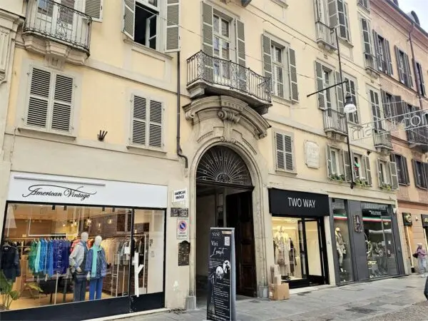 Appartamento via Giuseppe Lugi Lagrange 29, Torino