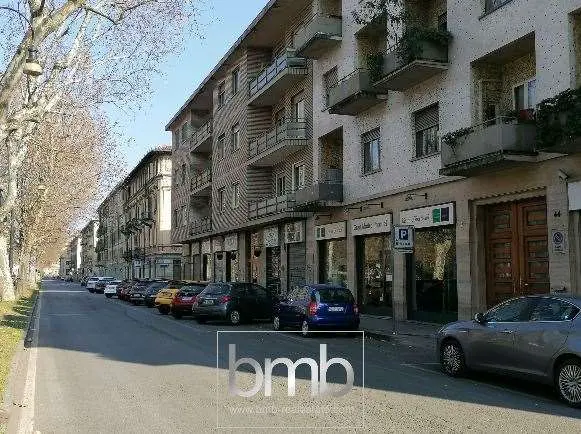Negozio corso Casale 44, Torino