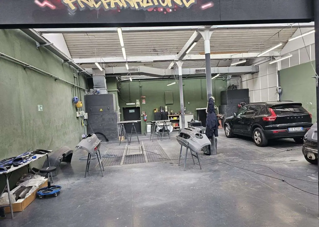 Immagine per Capannone in vendita a Torino via Lucento 81
