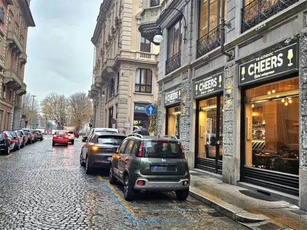 Negozio via Giovanni Botero 16, Torino