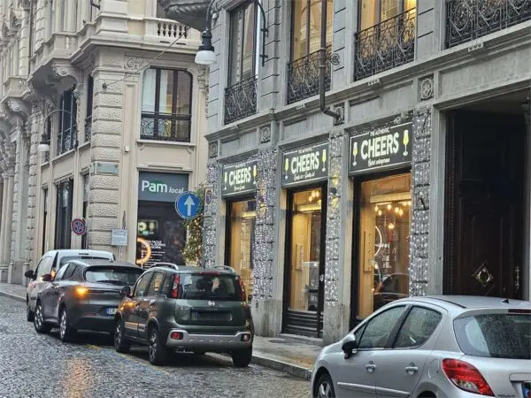 Negozio via Giovanni Botero 16, Torino