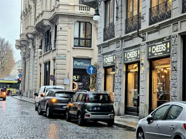 Negozio via Giovanni Botero 16, Torino