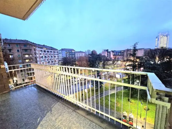 Appartamento piazza Adriano, Torino