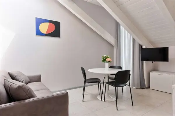 Appartamento via Padova 58, Torino