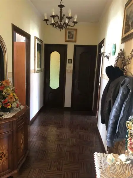 Appartamento via Scrivia, Rivoli