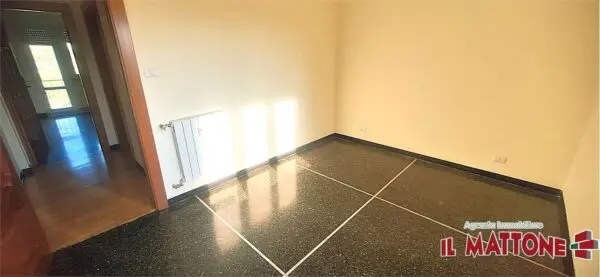 Appartamento via Stassano, Genova