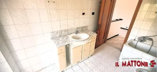 Appartamento via San Quirico, Genova