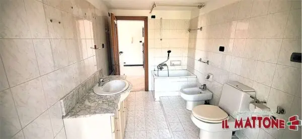 Appartamento via San Quirico, Genova