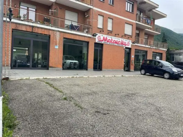 Negozio via Susa, Chiusa Di San Michele