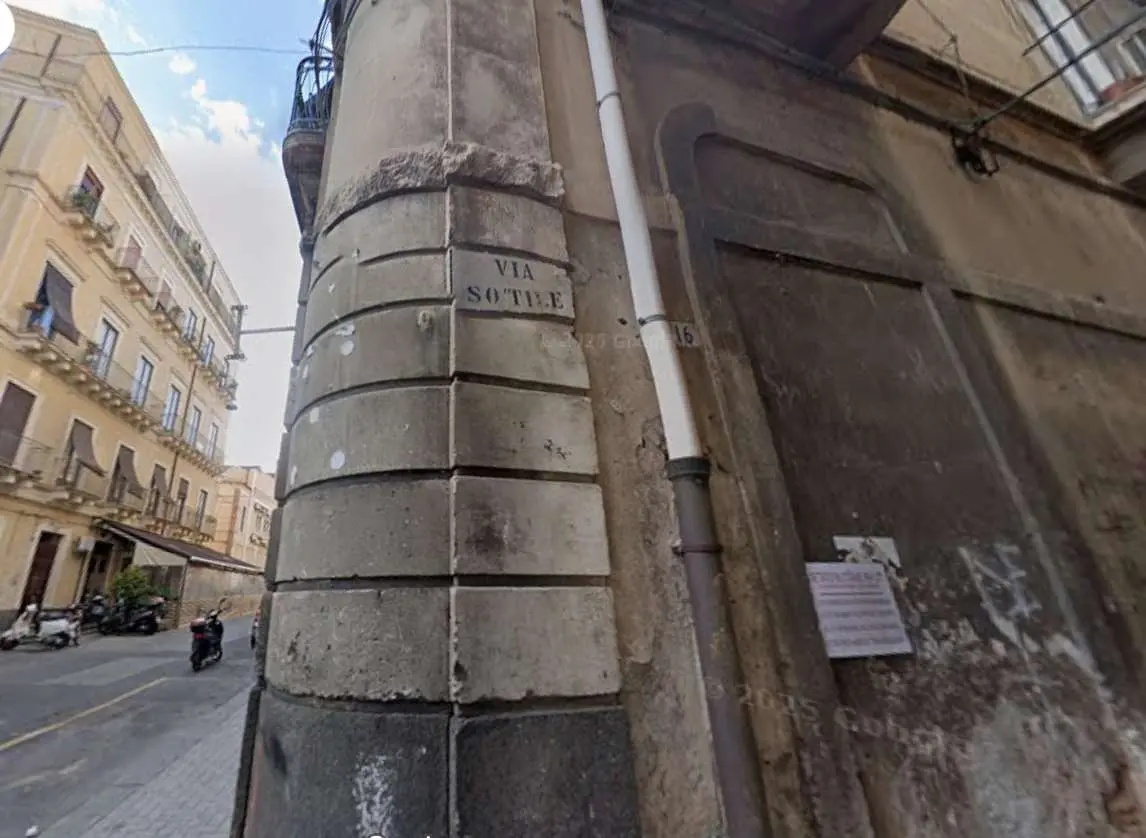 Immagine per Appartamento in asta a Catania via Sottile 26