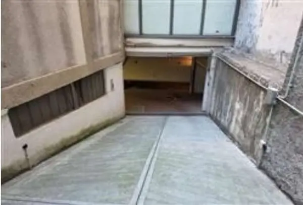 Garage via Alla Marina 6 r, Savona