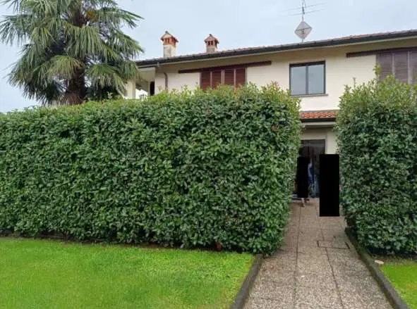 Appartamento via Aldo Moro 2, Inveruno