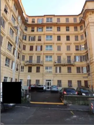 Immagine per Appartamento in asta a Genova via Antonio Pellegrini 11