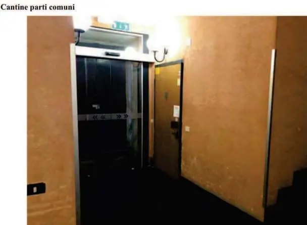 Immagine per Negozio in asta a Genova via Alla Calata Marinetta 18