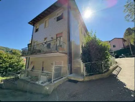 Appartamento via Pietra 8, Torriglia