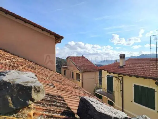 Appartamento via Genova 26, Arnasco