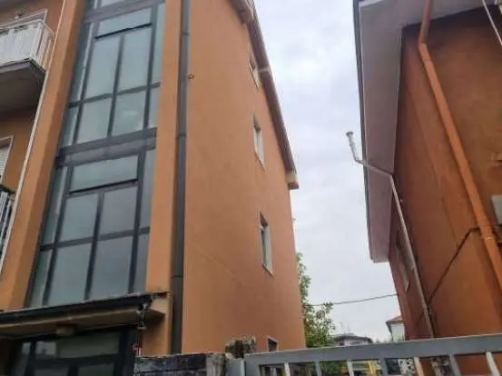 Appartamento via Trento 66, Cologno Monzese